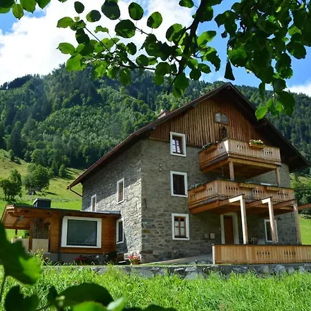 With 1 Bedroom Semesterbostad